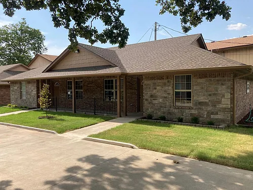715 N Vinita Ave #715 Photo 1
