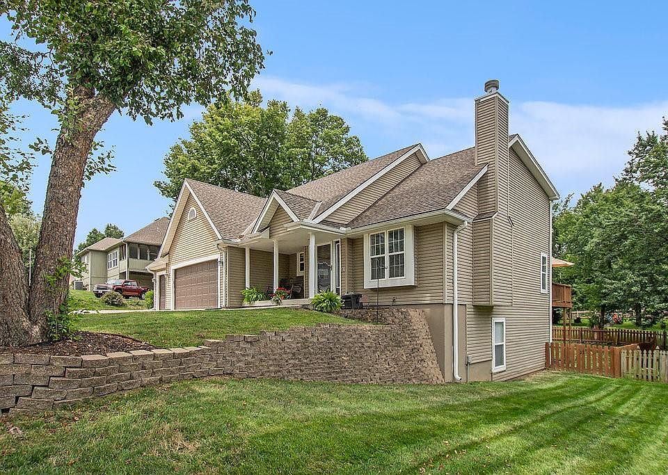 210 Lakeview Dr, Smithville, MO 64089 Zillow