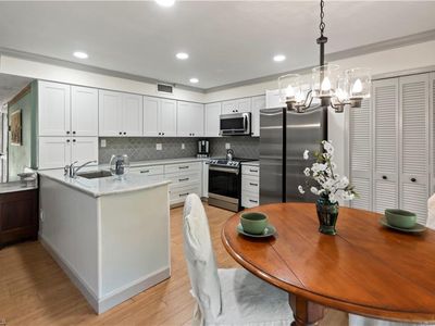 135 Forest Lakes BLVD #135, Naples, FL, 34105