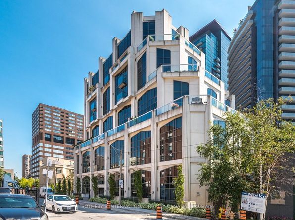 3 McAlpine St #207, Toronto, ON M5R 3T5