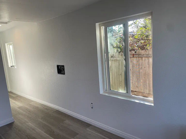 4037 National Ave — Photo 7