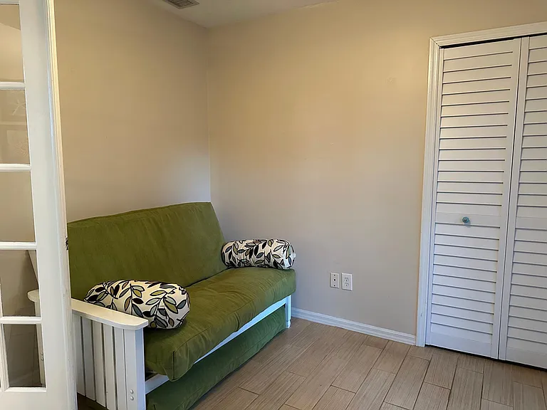 875 Windover Ct #51-D — Photo 31