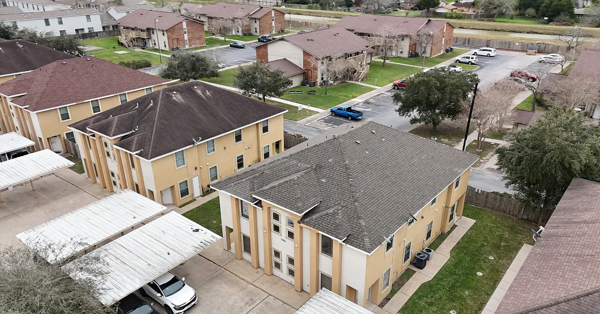 1706 Stone Dr — Photo 3