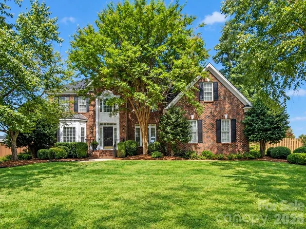 1911 Solway Ln, Charlotte, NC 28269
