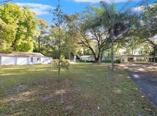 8818 Wire Rd, Zephyrhills, FL 33540