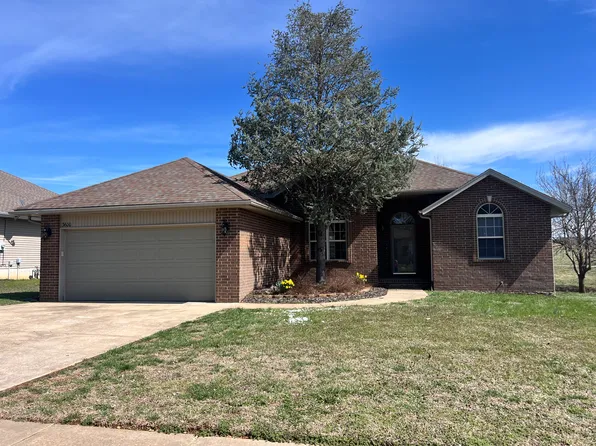 3600 N 28th St, Ozark, MO 65721