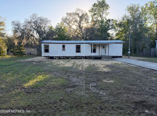 235 OAKCREST Drive, Interlachen, FL 32148