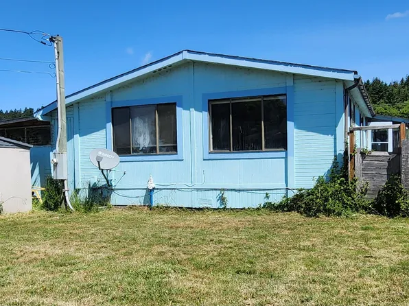 375 N Brookings Ave, Smith River, CA 95567