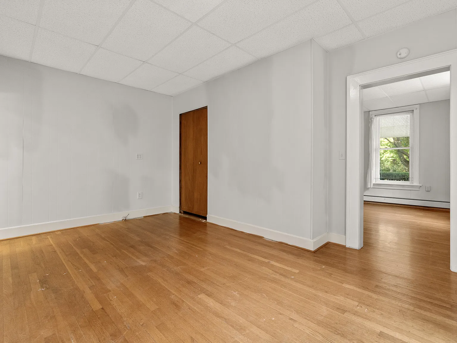 1 bed, 1200 sqft, $1,200 — Photo 4