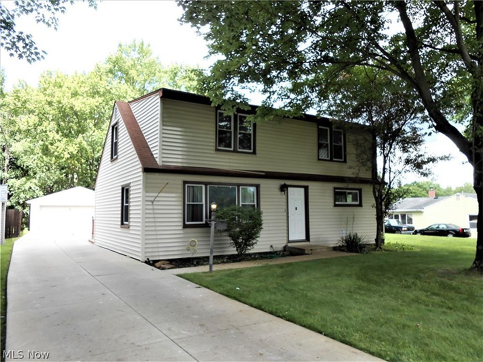 1st image of 3192 Roselawn Ave