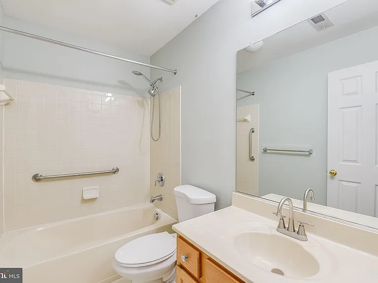 7742 Valley Oak Dr #91 — Photo 19