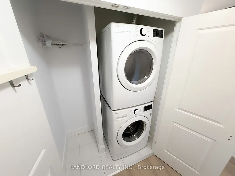 120 Parliament St #412 — Photo 19