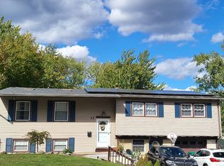 17 Wilk Rd, Edison, NJ 08837