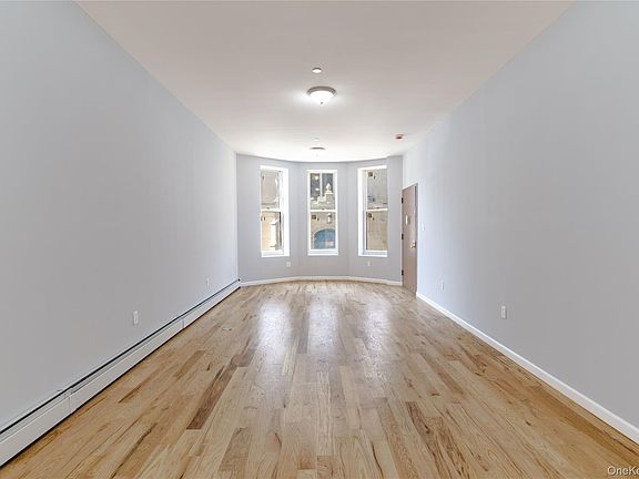 2nd image of 1102 Jackson Avenue