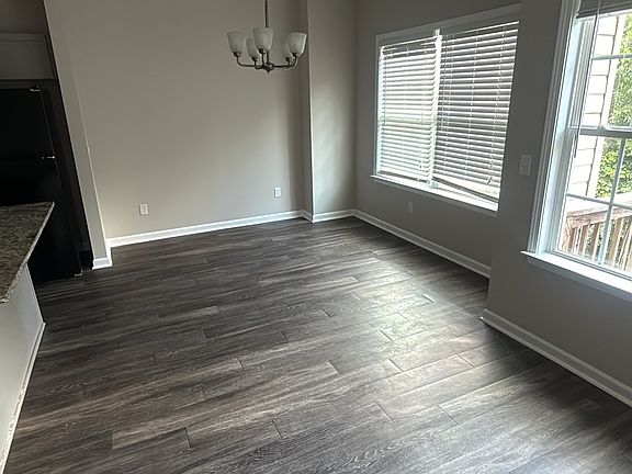 2nd image of 654 Pippin Dr