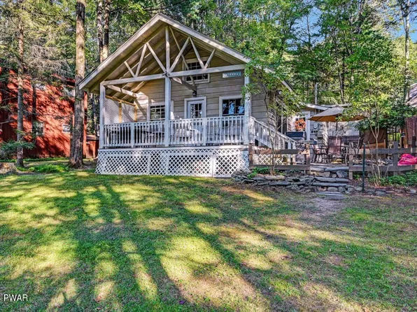 101 Old Deer Run Rd, Tafton, PA 18464