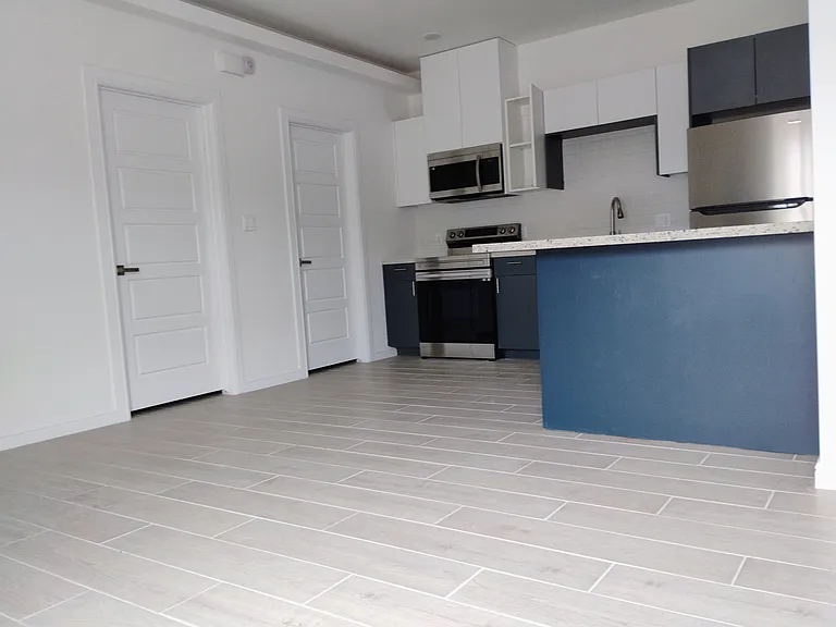 901 Yuma Ave #403 — Photo 7