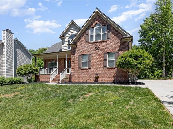 5104 Ivy Trace Ct, Clemmons, NC 27012