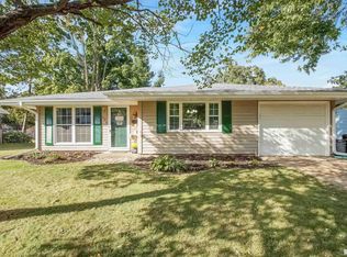 401 E Pearson St, Eureka, IL