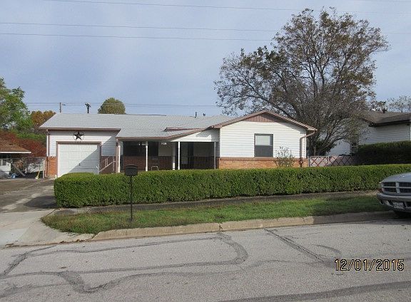 2nd image of 903 Chalk St