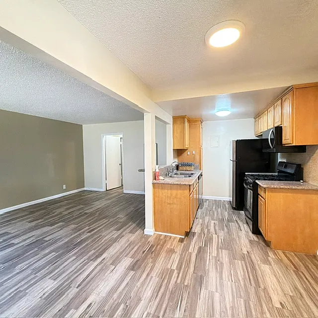 1 bed, 700 sqft, $2,075 — Photo 4
