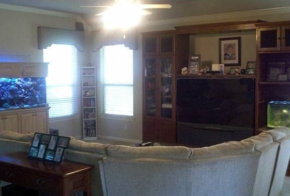 3rd image of 2505 Solano Dr