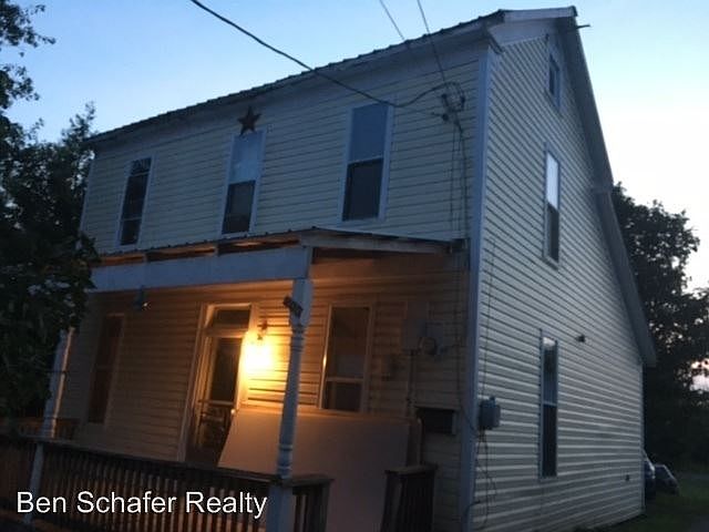 1st image of 205 S Sycamore St