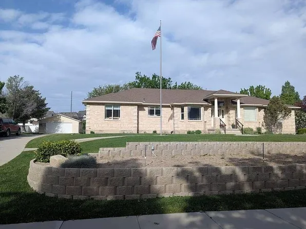 14278 S Country Classic Dr, Bluffdale, UT 84065