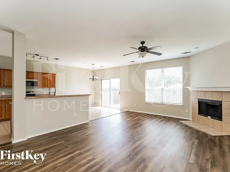 6032 Blazing Star Dr — Photo 3