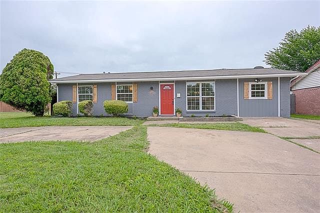 1st image of 912 W Grubb Dr