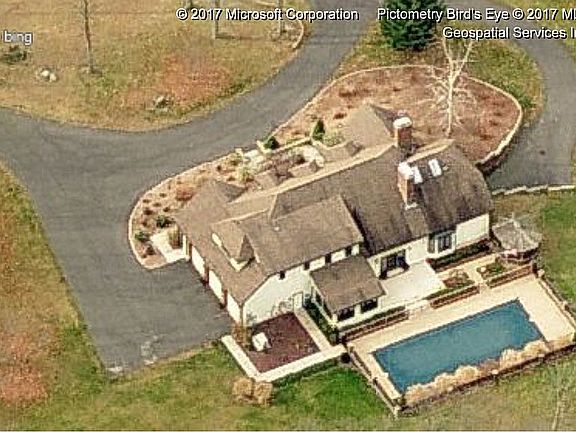 2nd image of 26 Pamela Ct