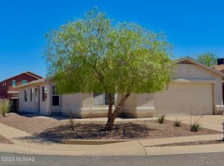 9011 E Weyburn Dr, Tucson, AZ 85730