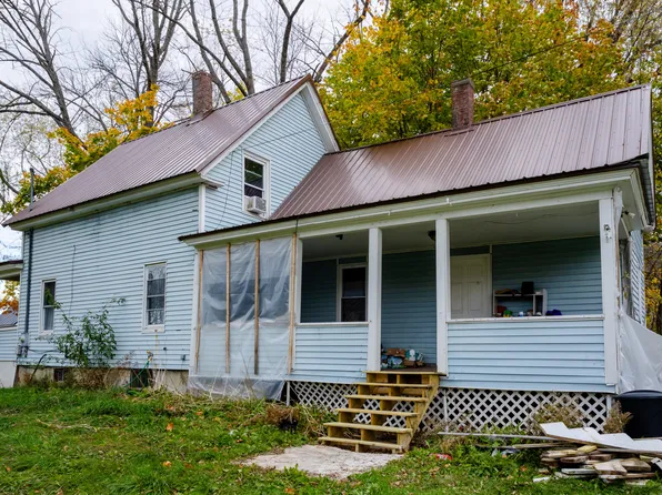 45 Sebasticook Avenue, Newport, ME 04953