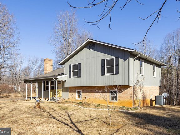 5th image of 16125 Mountain Track Rd