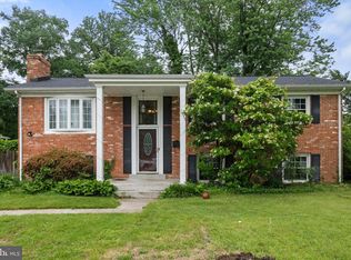 14033 Roanoke St, Woodbridge, VA 22191