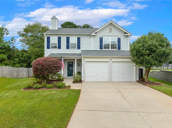 104 Tetteridge Ct, Holly Springs, NC 27540