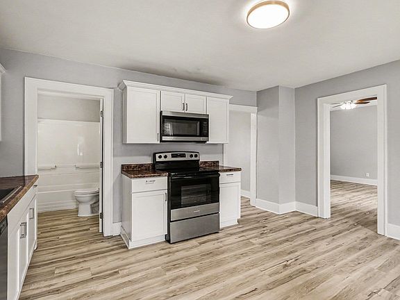 4th image of 905 S Monroe St