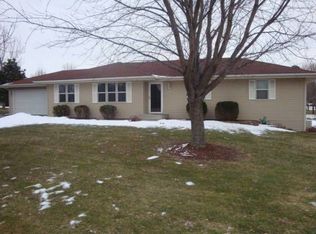 6333 Upper Ridge Way, Roscoe, IL 61073