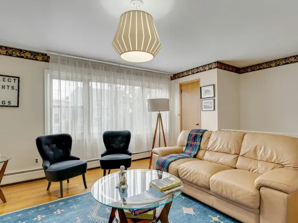 3218 Pleasant Avenue image 5 of 44