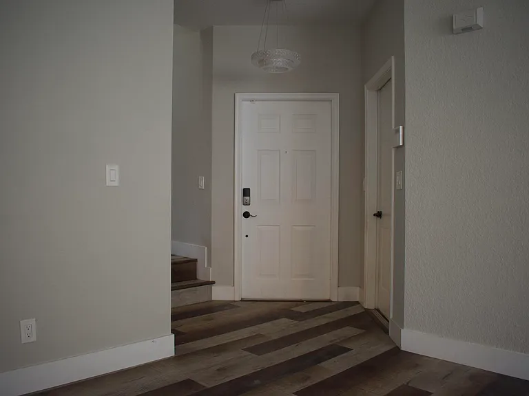4907 Pelican Mnr — Photo 15