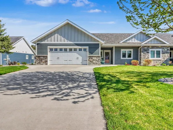 906 Lake Forest Cir, Detroit Lakes, MN 56501