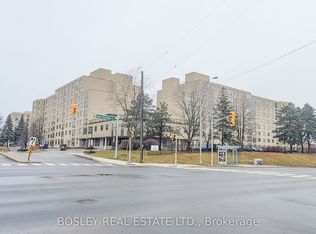 326 Major Mackenzie Dr E #822, Richmond Hill, ON L4C 8T4