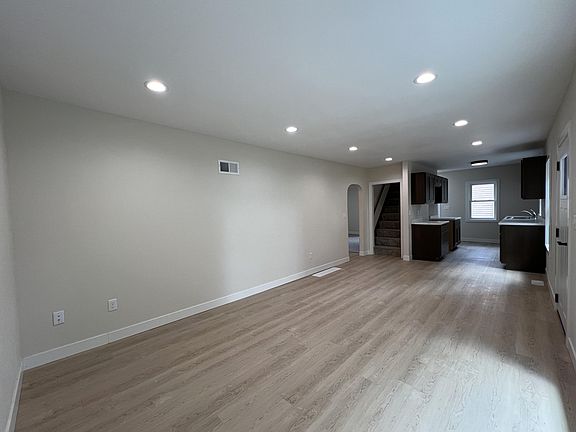 4th image of 1409 3rd St