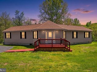 8265 Opal Rd, Warrenton, VA 20186
