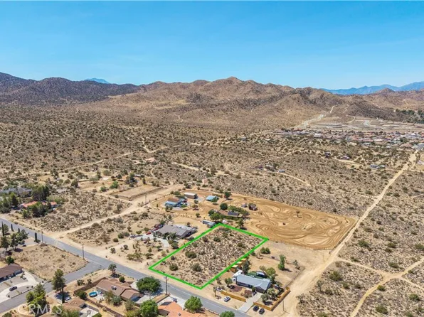 8776 Warren Vista Ave, Yucca Valley, CA 92284