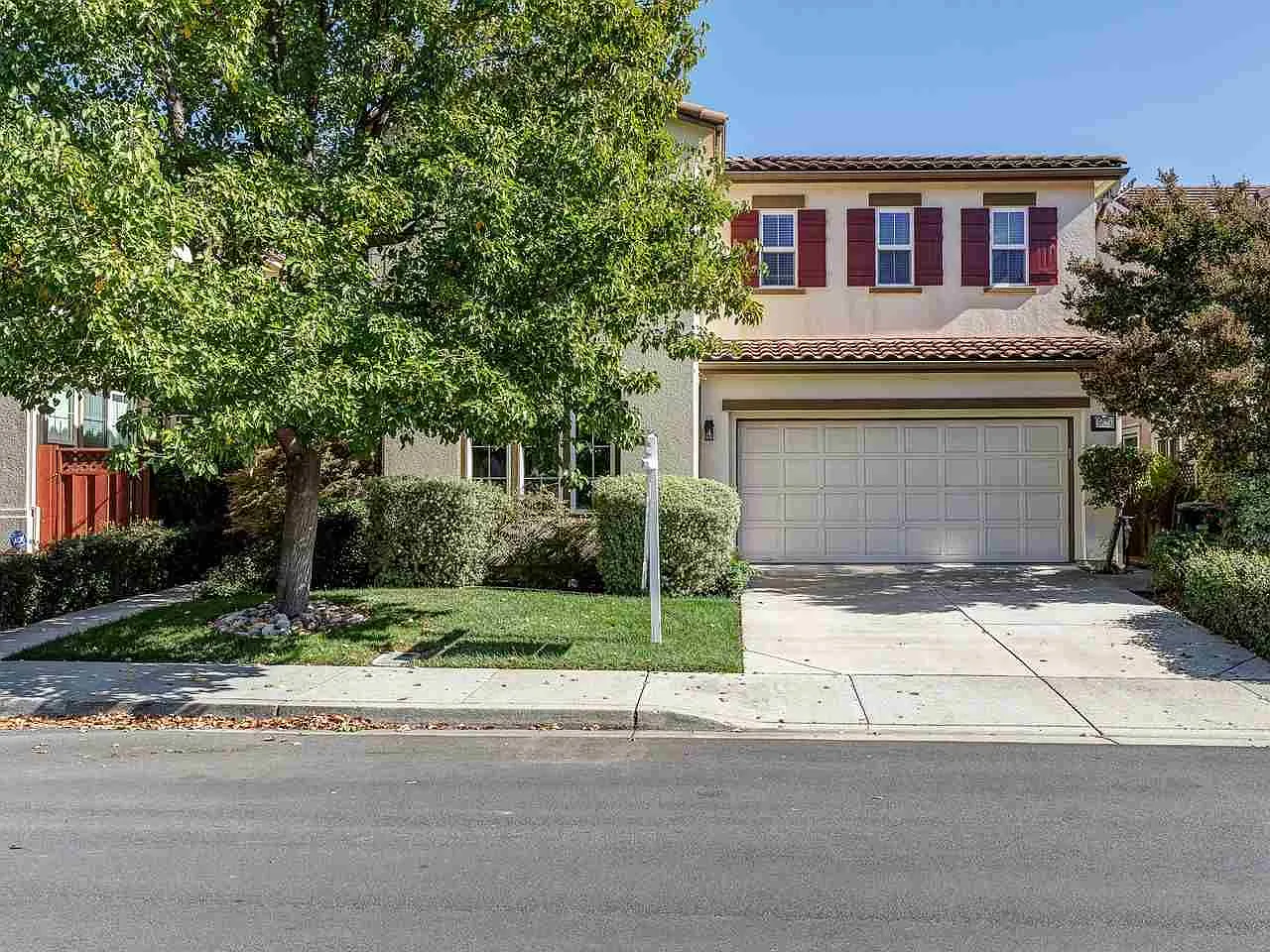 5629 Maymont Ln photo 1
