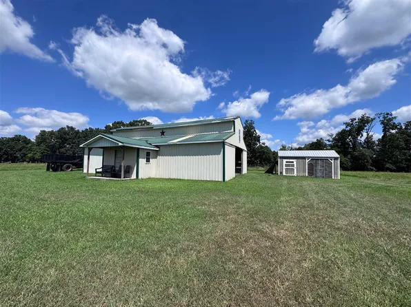 3906 Union Chapel Rd, Scottsville, KY 42164
