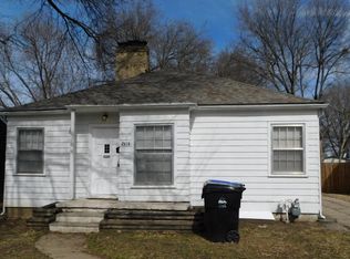 2414 SW 10th Ave, Topeka, KS 66604