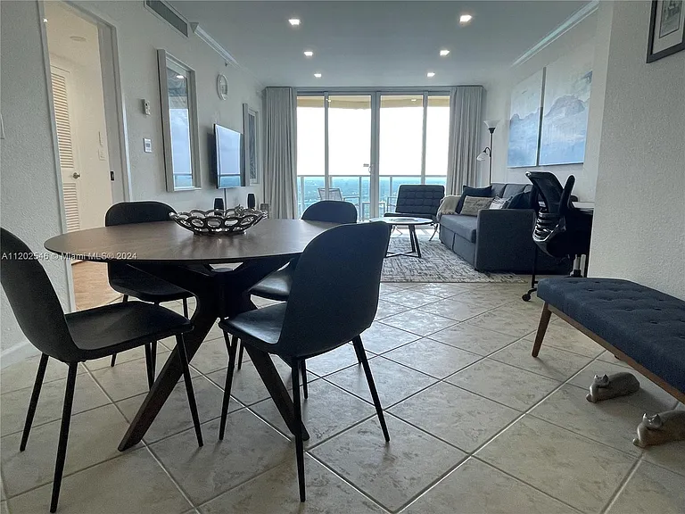 2501 S Ocean Dr #Penthouse 28 — Photo 64