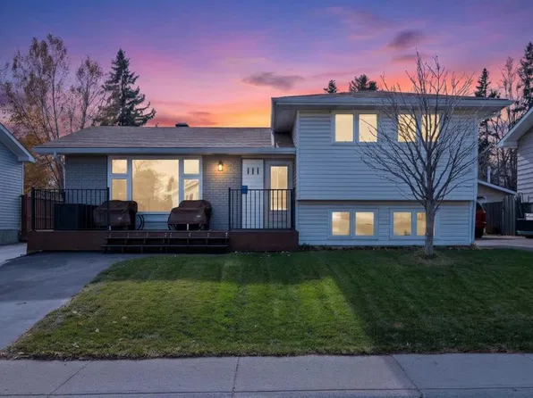 111 W Lynnview Cres SE, Calgary, AB T2C 1T8